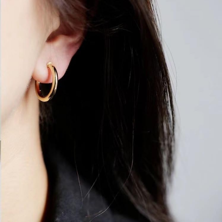 Gold Hoop Earrings for Women Clip On Earrings Dainty Gold Huggie Hoop Earrings for Women Small Trendy Jewelry Gift Non Tarnish - color: Style1-Gold