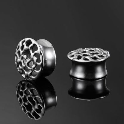 LADEMAYH 2PCS Hammered Ear Plugs Gauges for Ears, Punk Textured Tunnels | Industrial Style, Double Flared Expander, 316L Surgical Stainless Steel, Hypoallergenic, Saddle Fit, Ear Stretching Jewelry - color: #6677 Silver, size: 1/2"(12mm)
