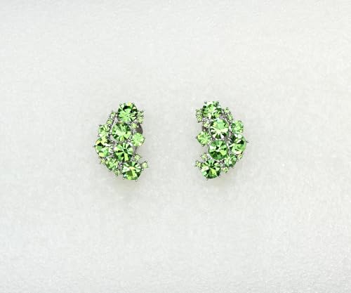 Faship Gorgeous Clip Ons Floral Earrings - color: Green / Peridot