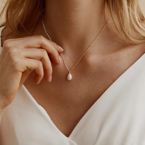 Pearl Necklaces for Women Trendy, 18K Gold/Silver Plated Layered Pearl Necklaces Dainty Pearls Choker Necklace and Earring Set Birthday Gifts for Mom Wife Daughter Sister Friends - color: Pearl Drop Necklace -Gold