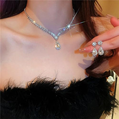 Wedding Jewelry Sets for Brides Rhinestone Necklace and Earring Set Bracelet Ring Gold Silver Prom Jewelry Sets Diamond Flower Teardrop Necklace for Women - color: Style4-Teardrop-2pcs