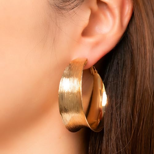 Hoop Earrings for Women Wide Hoop Earrings Large Big Flat Huggie Hoops Earrings Trendy Chunky Hoops Earrings Statement Earrings Jewelry for Women - color: Gold