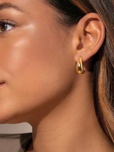 Robaice Chunky Huggie Earring for Women，14K Gold Plated Hoop Earrings | Gold Huggie 925 Sterling Silver Post Earrings, Statement Trendy Hoop Earring，Fashion Lightweight Jewelry Gifts for Women - color: Gold-G