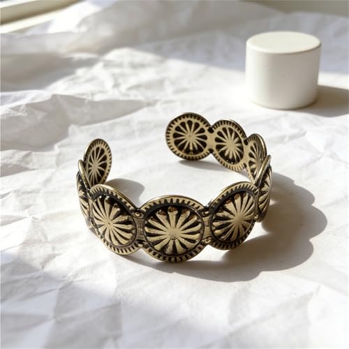 MALOYANVE Western Concho Jewelry Set for Women Vintage Sunburst Oval Choker Necklace Earrings Open Cuff Bracelet Boho Southwest Cowgirl Statement Accessories Country Concert Outfits