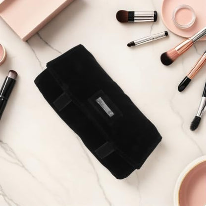 Travel Jewelry Roll Organizer Bag for Women with Multi-compartment Storage, Soft Protection and Space-saving Design, Black Lint Material Roll-up Pouch for Rings, Earrings,