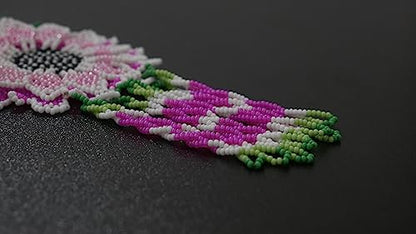 Handmade beaded Native native american style huichol glass seed bead Necklace Collar de cuentas nativas al estilo mexicano de los artesanos regalos para mujeres - color: Pink & White