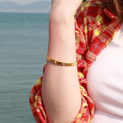 14K Gold Plated Four Leaf Clover Bangle Bracelet | Stainless Steel Lucky Love Cuff with Cubic Zirconia, Hypoallergenic Jewelry Gift for Women - color: Clover Gold-Medium