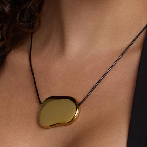 Adjustable Pebble Necklace – Statement & Everyday Wear - color: Gold