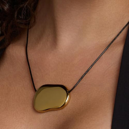 Adjustable Pebble Necklace – Statement & Everyday Wear - color: Gold