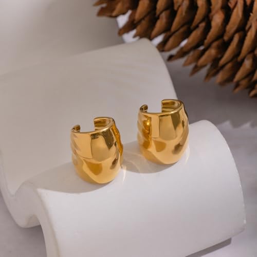 Kokoma Clip On Ear Cuffs for Women Minimalist Oval Huggie Hoops Chunky Non Piercing Cartilage Earrings Fashion Ear Jewelry