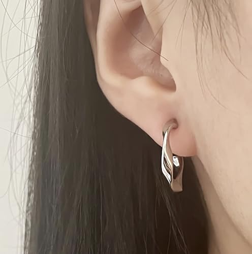 A Season Women Twisted Gold/Silver Round Clip On Hoop Earrings for Non Pierced Ears Hoops Earrings, Small/Medium/Large (Medium Silver)