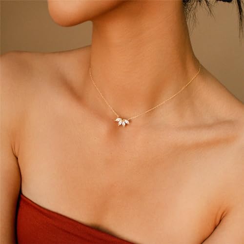 Luxval Diamond Pendant Gold Necklace for Women，Dainty 18k Gold Plated Choker Necklaces Simple Gold Jewelry Gifts for Women - color: Gold-Flower