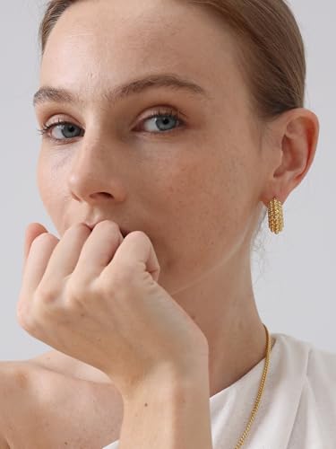 FRUMOS 18K Gold Plated Chunky Hoop Earrings for Women Fashion Thick Gold Hoops Set Jewelry for Birthday Christmas Gifts - color: Gold Mulberry Shape Hoop
