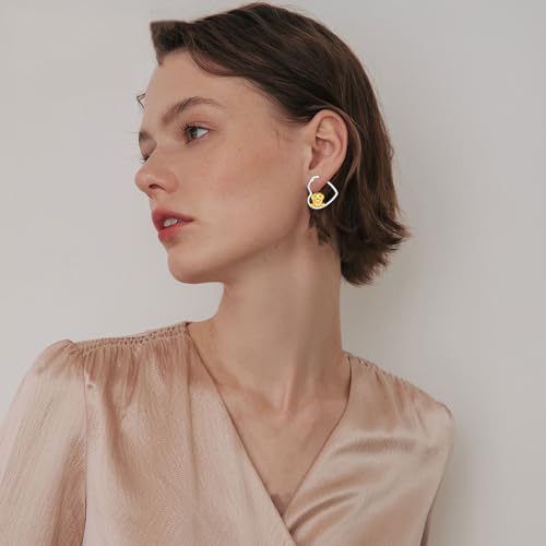 LES OSEWA Dog Animal Earrings Sterling Silver Animal Heart Hoop Dangle Earrings Cute Jewelry Gifts for Women - color: Golden Retriever