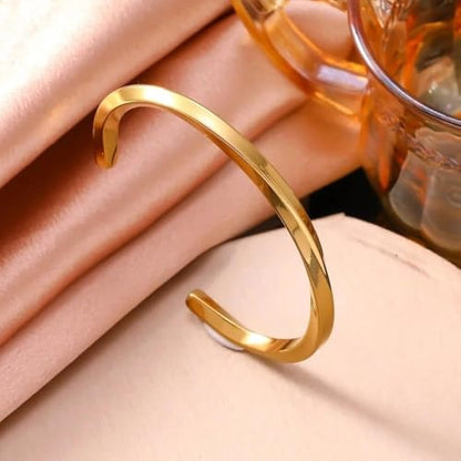 Stainless Steel Glossy Geometric Twist Open Bracelet for Men Women Fashion Casual Holiday Party Jewelry - color: golden