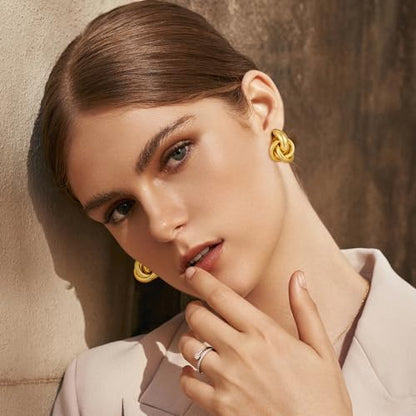 Gold Geometric Clip On Earrings for Women Chunky Gold Knot Link Clip Earrings Trendy Jewelry - color: Gold-B