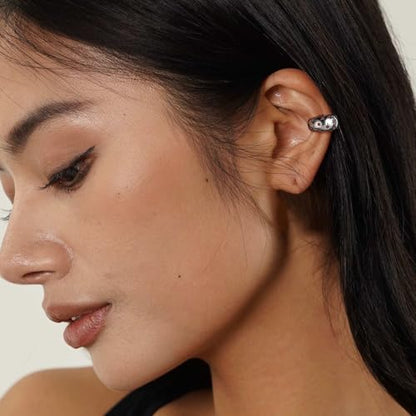 HZMAN Stainless Steel Eight-Point Star Ear Cuff, No Piercing Required Clip On Earring, 1.49cm/0.58in Gothic Geometric Jewelry, Non-Adjustable Ear Climber for Women & Men - color: Red