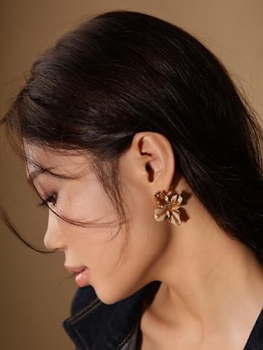 Statement Earthy Flower Dangle Earrings for Women, Elegant Floral Jewelry - color: Brown