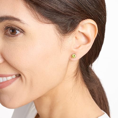 Amazon Essentials Sterling Silver Round Birthstone Stud Earrings - color: Green Peridot, August