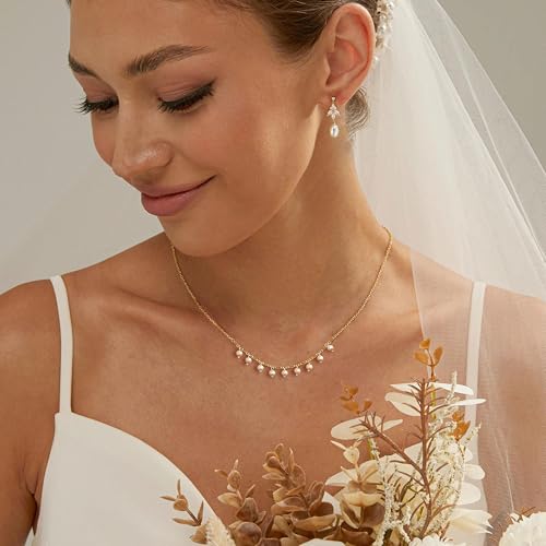 Pearl Necklaces for Women Trendy,14k Gold Plated Pearl Pendant Necklace Dainty Wedding Necklace Small Cute Gold Choker Necklace for Women Non Tarnish Gold Prom Jewelry Fashion Bridesmaids Gifts - color: GD-Lips pearl necklace