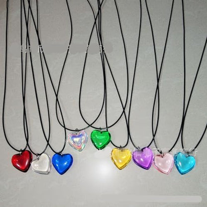 Yocoyee Dainty Colorful Glass Heart Shape Pendant Necklace Stainless Steel Link Rope Chian Love Heart Charms Pendant Necklace Y2K Trendy Jewelry Accessories for Women Jewelry - color: Red Green Rope