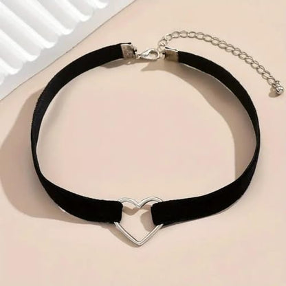 Fesciory Black Necklaces for Women, Adjustable Layered Velvet Leather Lace Collar Necklace, Goth Jewelry Gifts. - color: Heart