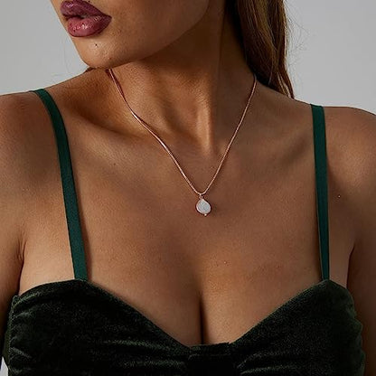 Kyerlyn Dainty Pearl Pendant Necklaces for Women 14K Gold Plated Handmade Layered Pearl Chain Necklace Delicate Layered Pearl Necklace Everyday Jewelry Gift - color: Irregular Pearl-Gold