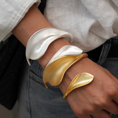 Chunky Cuff Bracelets for Women Leaf Gold Statement Bangle Bracelets Exaggerate Hammered Open Bangles Jewelry - color: Gold