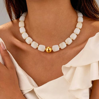 VIBILIA Boho Beaded Chunky Statement Necklace for Women Y2K Summer Jewelry | Boho Handmade Large Resin Bead Strand, Trendy Statement Summer Vacation Holiday Jewelry - color: Square-White
