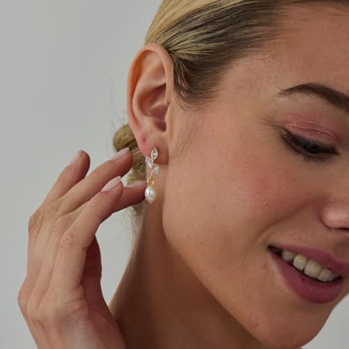 Pearl Earrings for Women Gold Pearl Drop Dangle Earrings Wedding Bridal Bridesmaid Jewelry Gifts for Women - color: 3 leaf pearl
