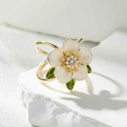 Elegant Gardenia Flower Scarf Ring for Women CZ Crystal Floral Silk Scarf Clip Scarves Buckle Shawl Brooch Statement Finger Ring Decoration Accessories for Mother