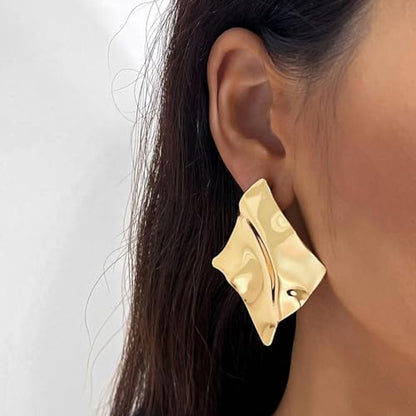 REELMAR Chunky Geometric Clip On Earrings for Women Trendy Gold-Plated Thick Hammered Rectangle Dupes Earrings Minimalist Statement Earrings No Piercing Clips - color: Chunky-Gold