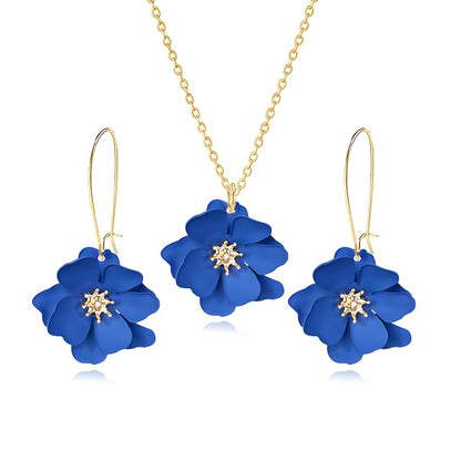 WCRAZYE Bohemian Daisy Flower Earrings Necklace Sets for Women Unique Trendy Boho Matte 3D Gold Flower Floral Petal Statement Earring Wedding Jewelry - color: Blue