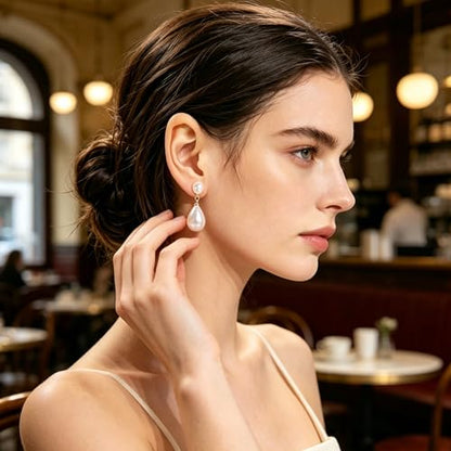 Teardrop Pearl Drop Earrings for Women Classic White Waterfall Dangle Earrings Elegant Gold Plated Wedding Bridal Pearl Ear Jewelry for Daily Party Evening Wear