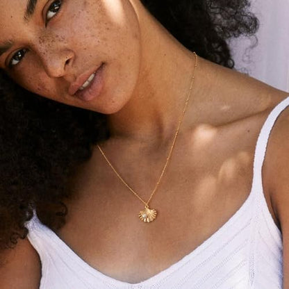 MTMY Gold Starfish Necklace 14K Gold Plated Shell Conch Ocean Pendant Necklace for Women Beach Summer Jewelry - style: pearl shell