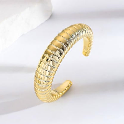 Chunky Geometric Textured Open Cuff Bangle Bracelet for Women Men Trendy Hammered Statement Cuff Bracelet Spiraled Oval Charm Cuff Bracelet Jewelry Gifts - color: Gold