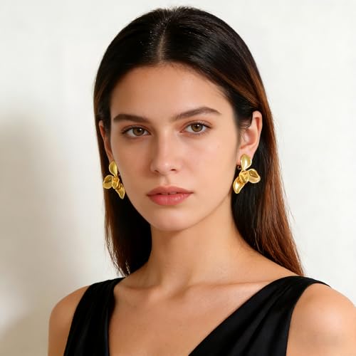 Chunky Flower Clip on Earrings for Women 14K Gold Plated No Piercing Floral Stud Earring Lightweight Jewelry Gifts - color: Flower-B-gold