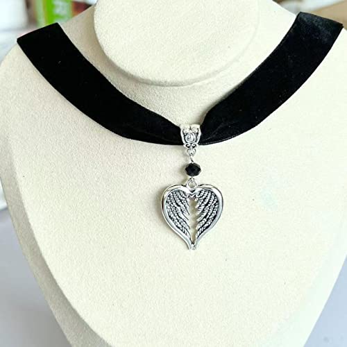Gothic Black Velvet Goth Choker Necklace for Women,Cameo Black Choker Crow Skull Pendant Necklace Vintage Collar Skull Necklace Gothic Jewelry - style: Angel Wings
