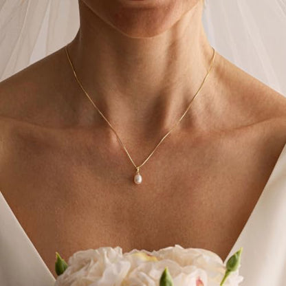 Pearl Necklaces for Women,Dainty Gold Pendant Necklaces Waterproof Jewelry | 14K Gold Plated Pearl Necklaces,Dainty Elegant Wedding Necklace,Small Cute Adjustable Minimalist Necklace,Non Tarnish Jewelry - color: GOLD-3