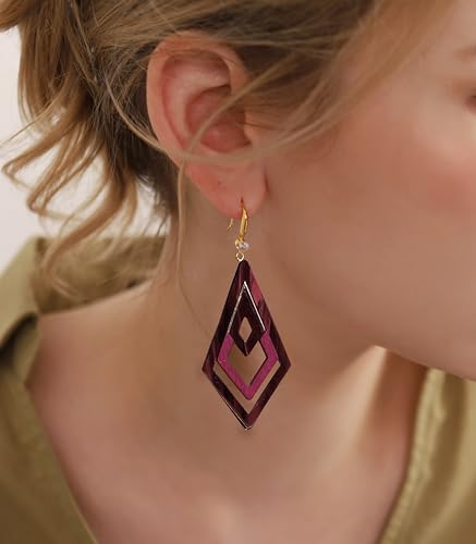 Ozel - Natural Wooden Acrylic Boho Drop Dangle Earrings for Women - Geometric Statement Jewellery - Brown, Black, Magent Red, Olive Green, White beige - color: Diamond_Magenta