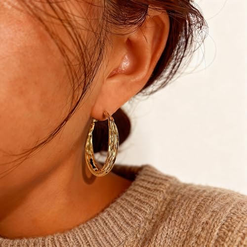 Shiny Gold Butterfly Earrings for Women | 14K Real Gold Plated Butterfly Earrings for Women, Dainty & Trendy Butterfly Stud Earrings for Fashion Jewelry Gifts - color: AZ44