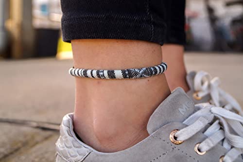 Made by Nami Surfer Anklet for Men and Women Waterproof and Adjustable Surfer Ankle Bracelet String Ankle Bracelet Beach Accessory for Ethnic Hippie Style - color: White Round