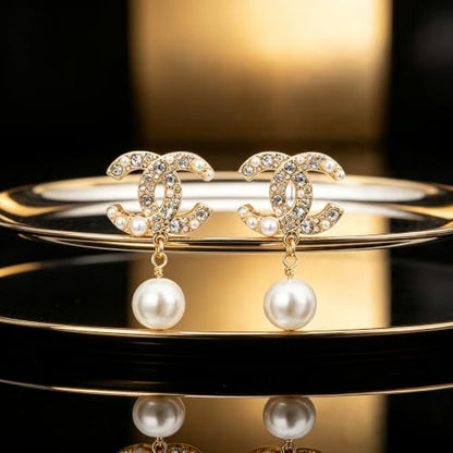 Drop Earrings, Gold-Tone Dangle Earrings with Sparkling Crystal & Imitation Pearl Embellishments, Elegant Metal Drop Ear Jewelry for Women, Classic Stylish Accessory for Daily Wear, Party, Wedding & Gift