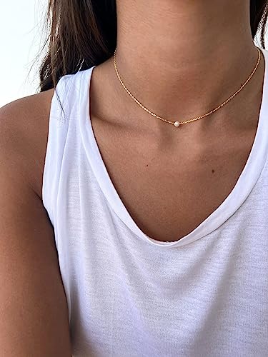 Kyerlyn Dainty Pearl Pendant Necklaces for Women 14K Gold Plated Handmade Layered Pearl Chain Necklace Delicate Layered Pearl Necklace Everyday Jewelry Gift - color: 1 Pearl-Gold
