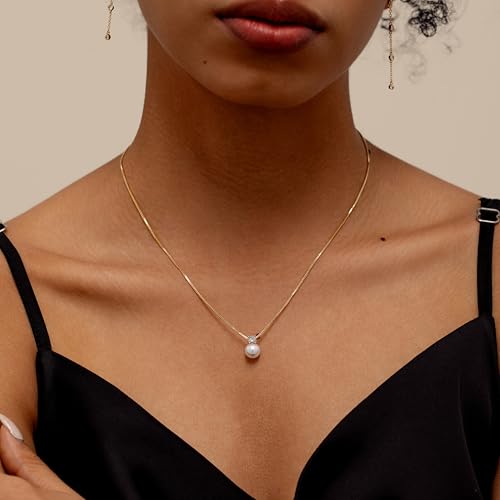 Pearl Necklaces for Women Trendy,Dainty Pearl Pendant Necklace | 14k Gold Plated Elegant Pearl Necklace,Simple Pearl Pendant,Dainty Gold Jewelry,Waterproof Summer Bridal Wedding Accessories - color: GOLD-11