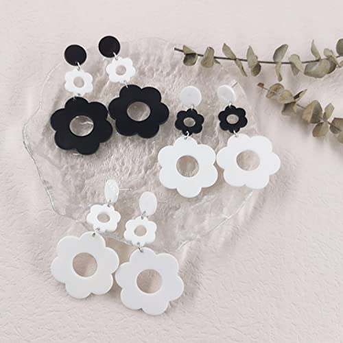 Handmade Acrylic Flower Earrings - Bohemian Double Daisy Drop Resin Flowers Dangle Earrings for Women Girls 70s 80s Party Accessories - color: white