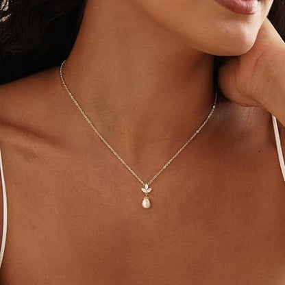 Pearl Necklaces for Women Trendy,14k Gold Plated Pearl Pendant Necklace Dainty Wedding Necklace Small Cute Gold Choker Necklace for Women Non Tarnish Gold Prom Jewelry Fashion Bridesmaids Gifts - color: gold flower