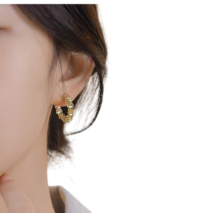 Clip On Hoop Earrings for Women Not Pierced Gold Silver Large Chnky Square Twisted Comfortable Coil Hoop Clip On Earrings - color: Metallic Gold