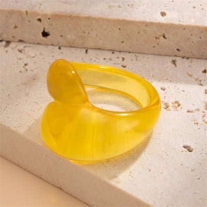 Chunky Resin Twist Stackable Ring for Women,Boho Cute Multicolor Thick Acrylic Statement Ring Trendy Aesthetic Y2k Colorful Knuckle Finger Jewelry - color: Yellow