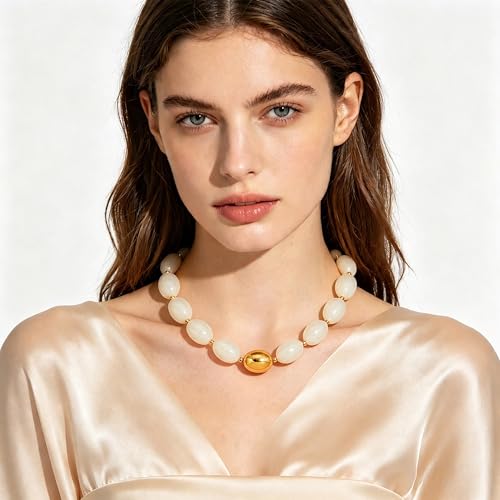 Chunky Beads Necklace for Women Trendy Gold Puffy Heart Choker Necklace Colorful Resin Beaded Heart Pendant Necklaces Statement Jewelry - color: Oval Beads-Beige